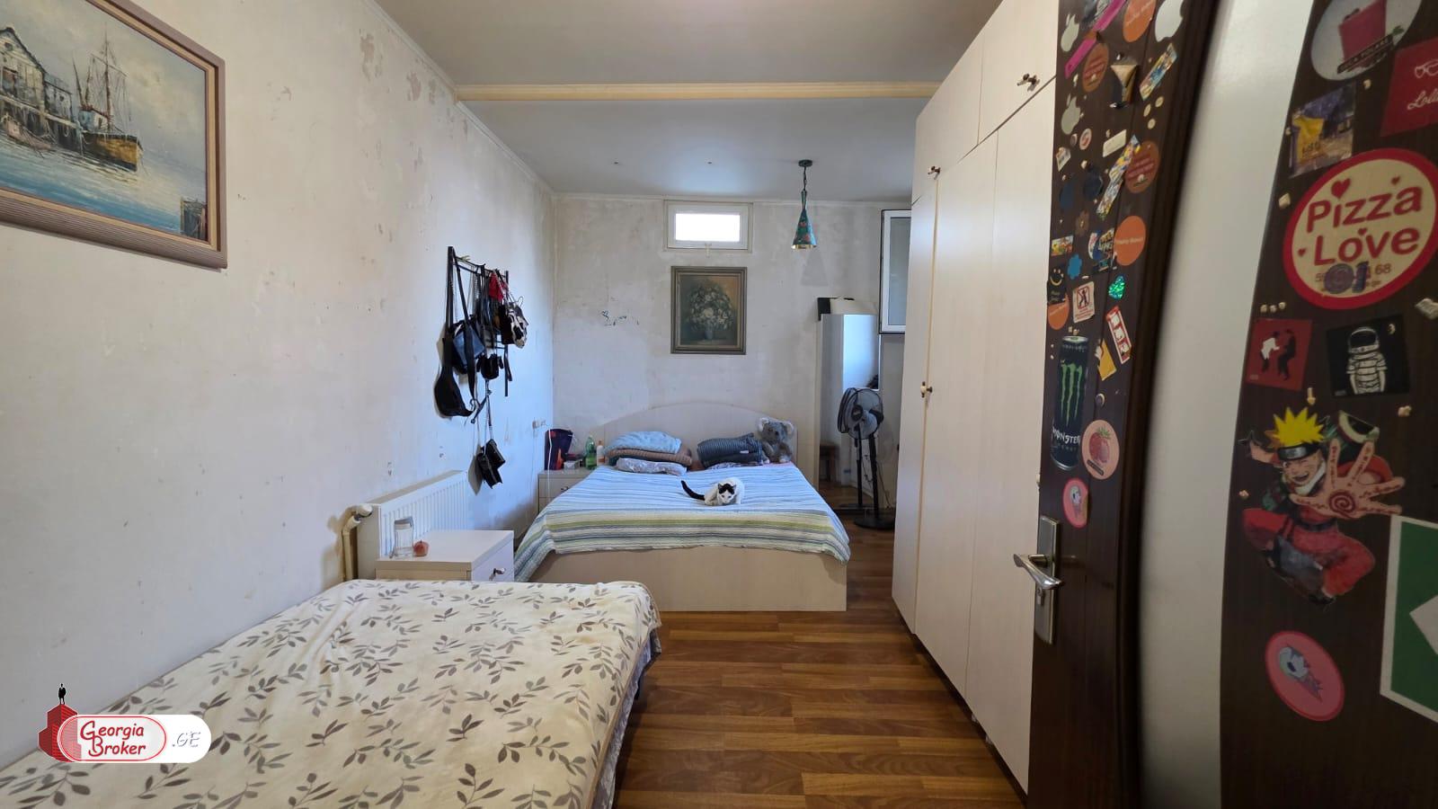 old repaired 4-room house for sale